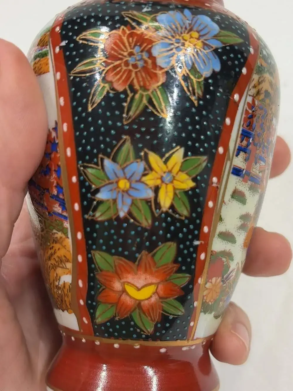 Vintage Japanese Satsuma Style Porcelain Bud Vase  Geisha Motif  Gold Accents